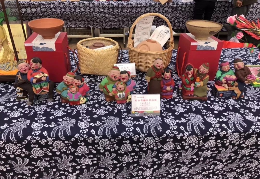 變坐等為上門(mén)服務(wù) 棲霞民間文藝登記超2萬(wàn)件